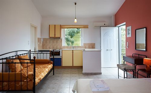 Irene Studios Hotel Evia Buitenkant foto